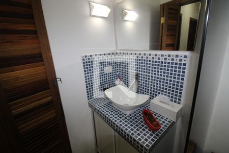 Casa à venda com 190m², 4 quartos e 2 vagasBanheiro