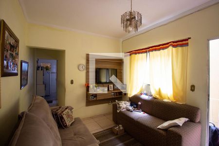 Casa à venda com 100m², 4 quartos e 2 vagasSala