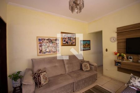 Casa à venda com 100m², 4 quartos e 2 vagasSala