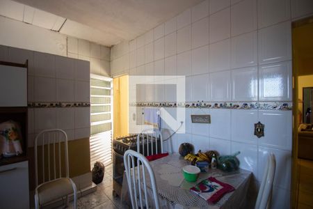 Casa à venda com 100m², 4 quartos e 2 vagasCozinha