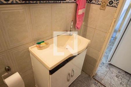 Casa à venda com 100m², 4 quartos e 2 vagasBanheiro