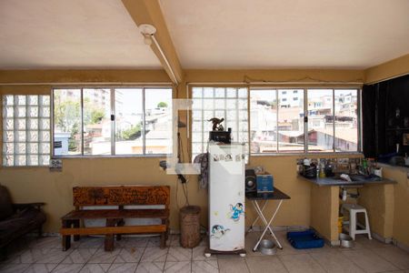 Casa à venda com 100m², 4 quartos e 2 vagasTerraço