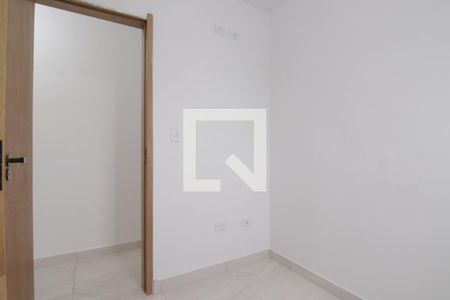 Quarto 1 de apartamento para alugar com 2 quartos, 40m² em Vila Paranagua, São Paulo