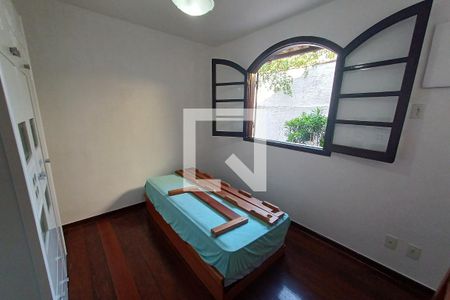 Quarto 1 de casa para alugar com 5 quartos, 300m² em Marazul, Niterói