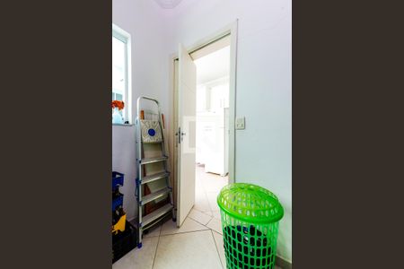 Casa à venda com 200m², 4 quartos e 8 vagasQuarto de Serviço