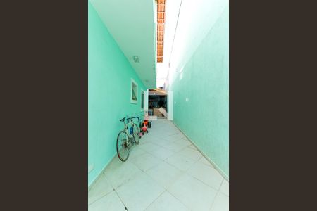 Casa à venda com 200m², 4 quartos e 8 vagasCorredor Externo