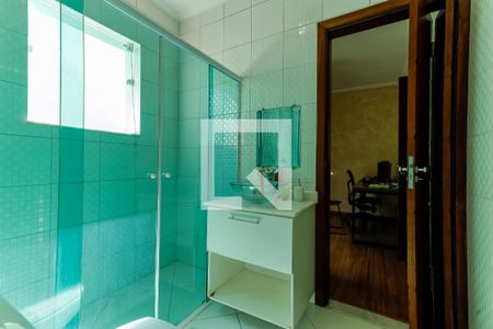 Casa à venda com 200m², 4 quartos e 8 vagasBanheiro Quartos 3 e 4