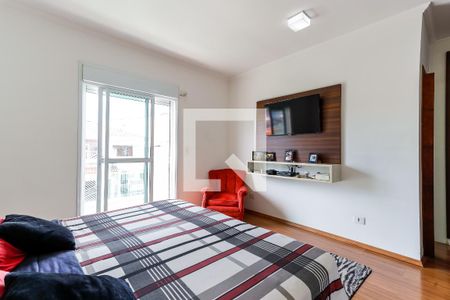 Casa à venda com 200m², 4 quartos e 8 vagasSuíte 2