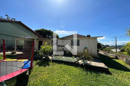 Casa à venda com 140m², 2 quartos e 2 vagasQuintal