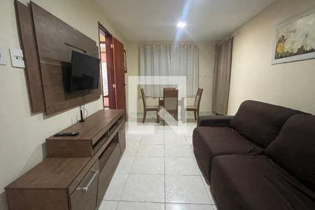 Sala de casa para alugar com 2 quartos, 54m² em Parque Centenario, Duque de Caxias