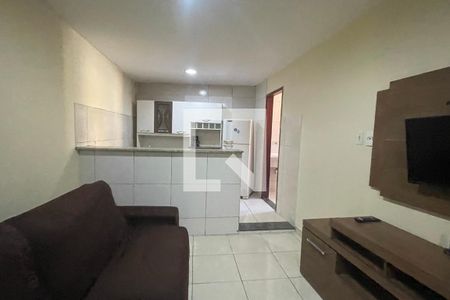 Sala de casa para alugar com 2 quartos, 54m² em Parque Centenario, Duque de Caxias