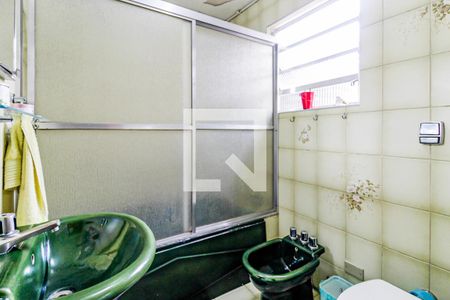 Casa à venda com 122m², 3 quartos e 2 vagas Casa à venda com 122m², 3 quartos e 2 vagasBanheiro Suíte