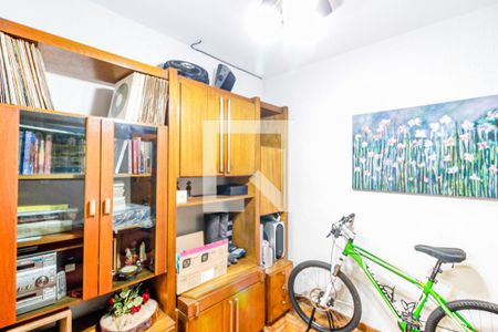 Casa à venda com 122m², 3 quartos e 2 vagas Casa à venda com 122m², 3 quartos e 2 vagasEdícula