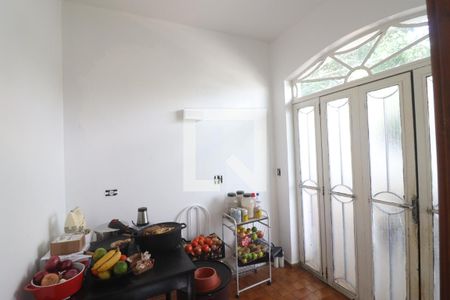 Casa à venda com 460m², 4 quartos e 7 vagasDispensa