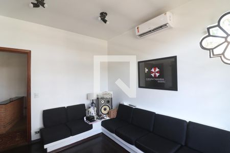 Sala de TV de casa à venda com 4 quartos, 460m² em Jardim Franca, São Paulo