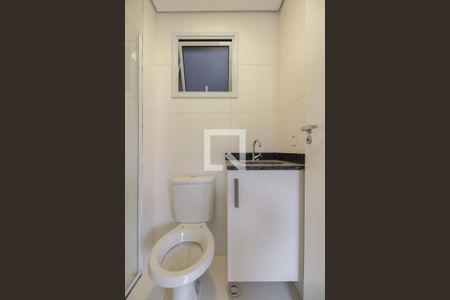 Banheiro  de kitnet/studio para alugar com 0 quarto, 25m² em São Lucas, São Paulo
