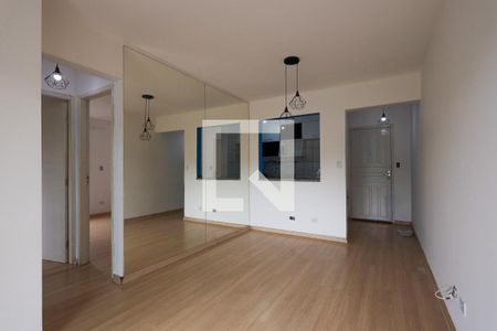 Sala de apartamento para alugar com 2 quartos, 56m² em Parque Rincão, Cotia