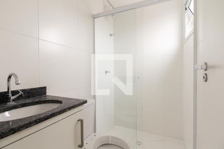 Banheiro  de apartamento para alugar com 1 quarto, 40m² em São Lucas, São Paulo