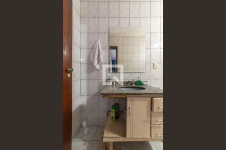 Casa à venda com 195m², 3 quartos e 3 vagasBanheiro da Suíte