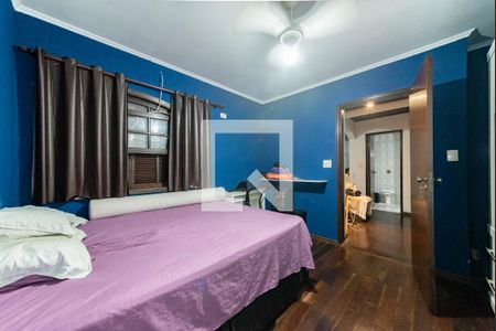 Casa à venda com 195m², 3 quartos e 3 vagasSuíte