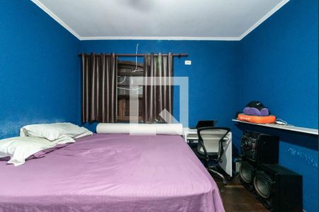 Casa à venda com 195m², 3 quartos e 3 vagasSuíte