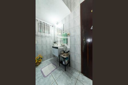 Casa à venda com 195m², 3 quartos e 3 vagasBanheiro Social