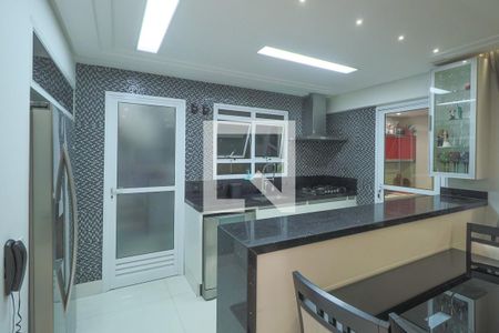 Cozinha de apartamento para alugar com 3 quartos, 107m² em Vila Lúcia Elvira, São Paulo