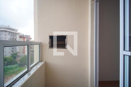 Sala - Varanda de apartamento para alugar com 2 quartos, 50m² em Vila Rosa, Novo Hamburgo