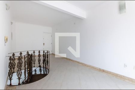 Apartamento para alugar com 200m², 3 quartos e 1 vagaSala andar superior