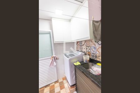 Casa à venda com 90m², 2 quartos e 2 vagas Casa à venda com 90m², 2 quartos e 2 vagasÁrea de Serviço