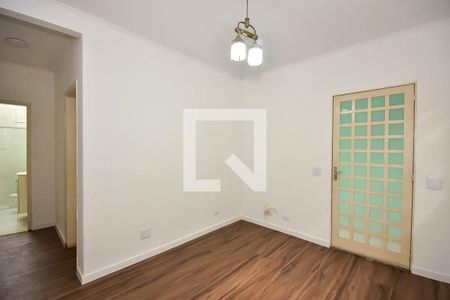 Sala de casa para alugar com 2 quartos, 150m² em Super Quadra Morumbi, São Paulo