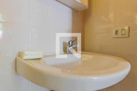 Banheiro da Suíte  de casa para alugar com 3 quartos, 150m² em Super Quadra Morumbi, São Paulo