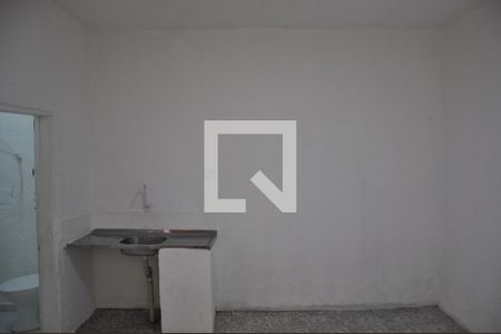 Sala/Cozinha de casa para alugar com 1 quarto, 35m² em Vila Ramos, São Paulo