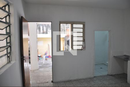 Sala/Cozinha de casa para alugar com 1 quarto, 35m² em Vila Ramos, São Paulo
