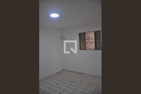 Casa para alugar com 35m², 1 quarto e sem vagaQuarto
