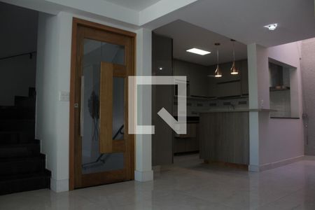 Sala de casa para alugar com 3 quartos, 200m² em Água Fria, São Paulo