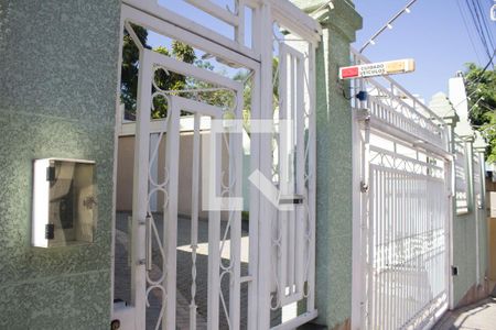 Casa para alugar com 200m², 3 quartos e 4 vagasFachada