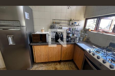 Casa à venda com 385m², 4 quartos e 5 vagasCozinha