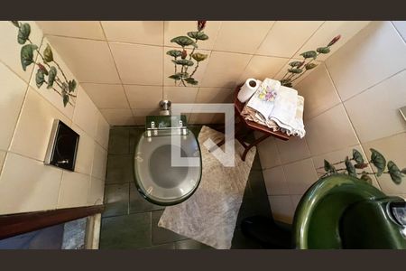 Casa à venda com 385m², 4 quartos e 5 vagasLavabo