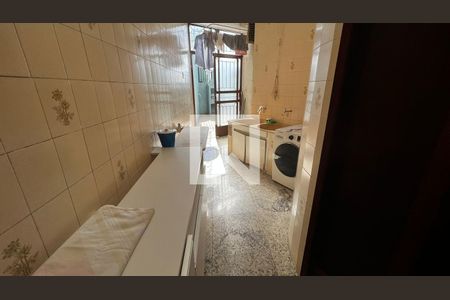 Casa à venda com 385m², 4 quartos e 5 vagasÁrea de serviço