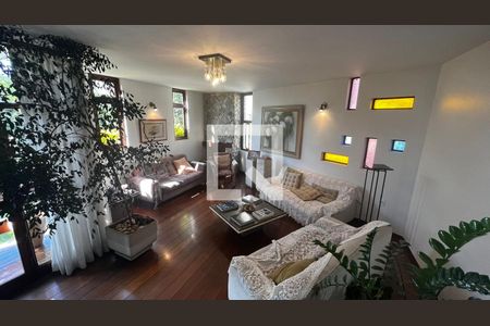 Sala de casa à venda com 4 quartos, 385m² em São Lucas, Belo Horizonte