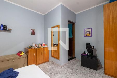 Casa à venda com 243m², 4 quartos e 2 vagasQuarto 1 - Suite