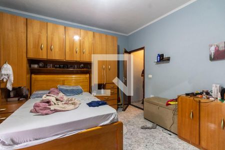 Casa à venda com 243m², 4 quartos e 2 vagasQuarto 1 - Suite