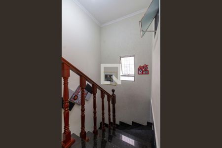 Escada de casa à venda com 4 quartos, 243m² em Parque Guarani, São Paulo