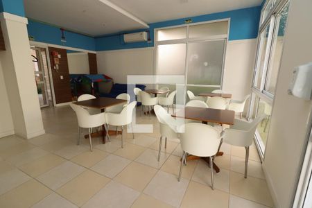 Apartamento à venda com 50m², 2 quartos e 1 vaga Apartamento à venda com 50m², 2 quartos e 1 vagaÁrea comum - Salão de festas 1