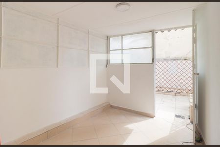 Casa para alugar com 180m², 2 quartos e 2 vagas Casa para alugar com 180m², 2 quartos e 2 vagasCozinha