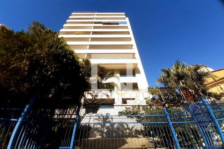 Apartamento para alugar com 70m², 3 quartos e 1 vagaFachada