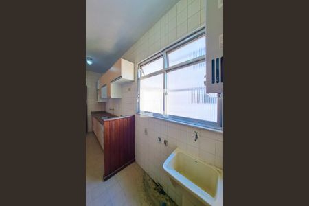 Apartamento para alugar com 70m², 3 quartos e 1 vagaÁrea de Serviço