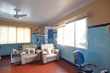Sala 1 de casa à venda com 2 quartos, 100m² em Nonoai, Porto Alegre