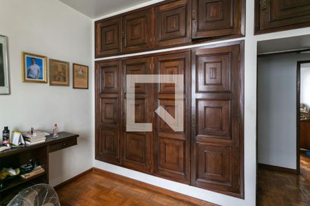 Apartamento à venda com 240m², 4 quartos e 2 vagasQuarto 2
